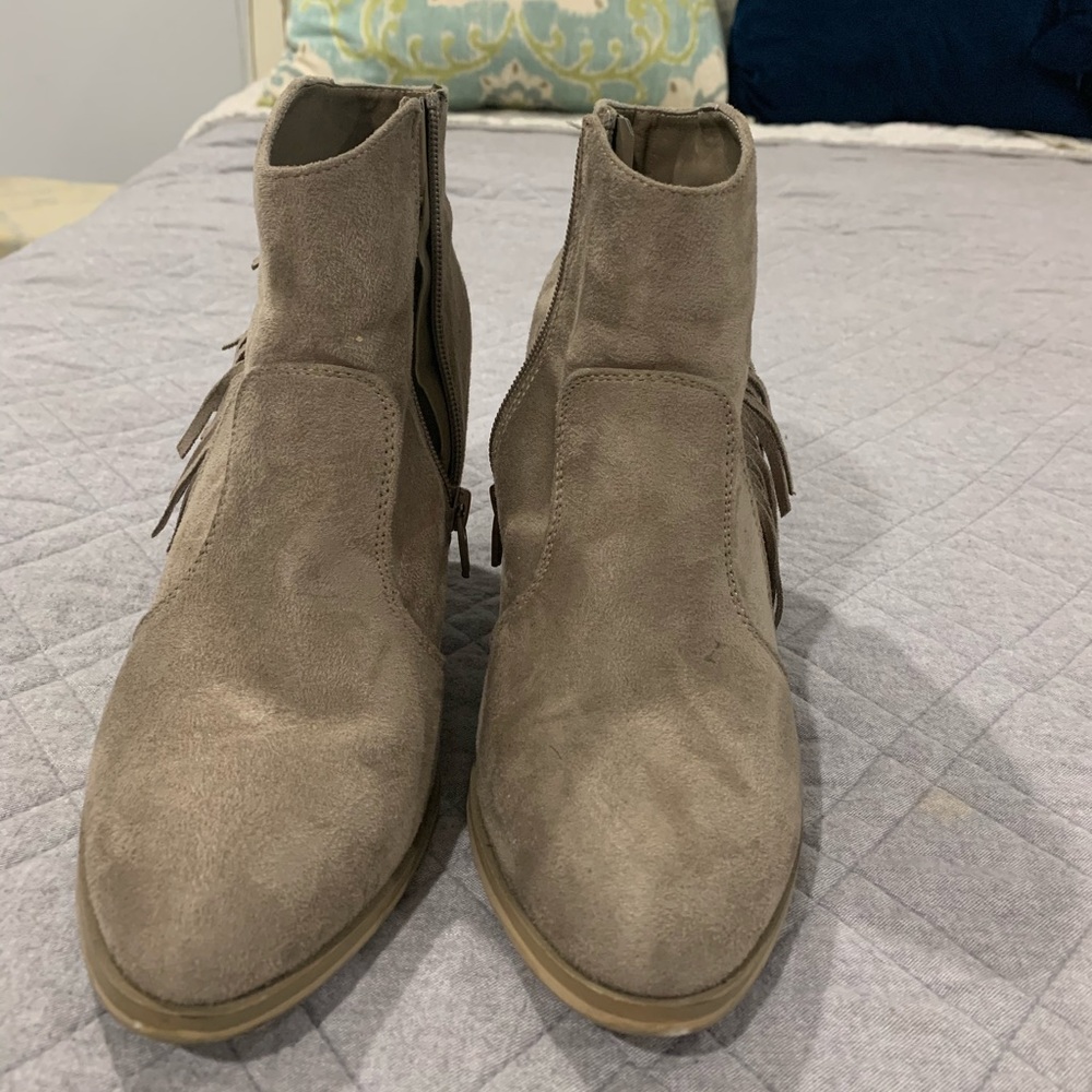 Taupe suede booties